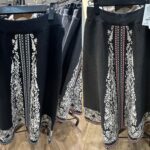 黒、グレーのチロリアン柄ニットスカート。