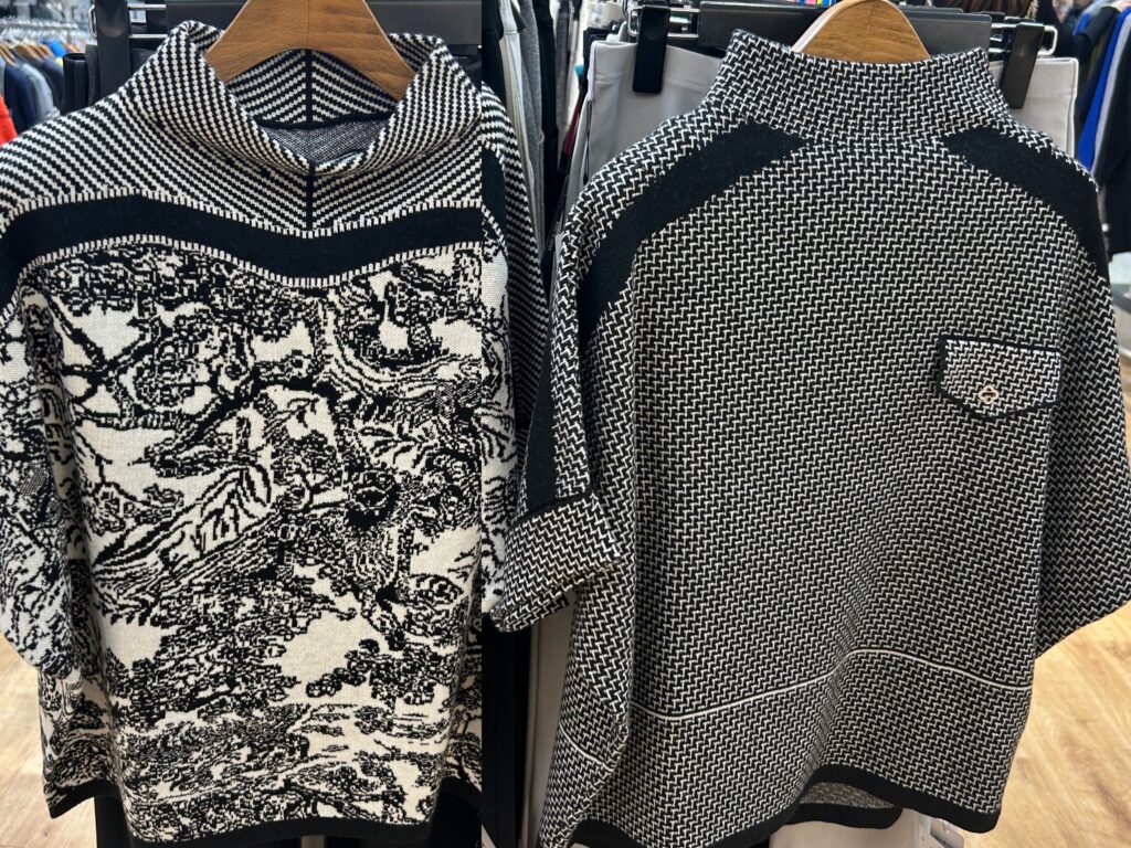 上品カジュアルに決まるモノトーン柄のゆるベスト。秋冬の重ね着にぴったりな大人のニットベスト。