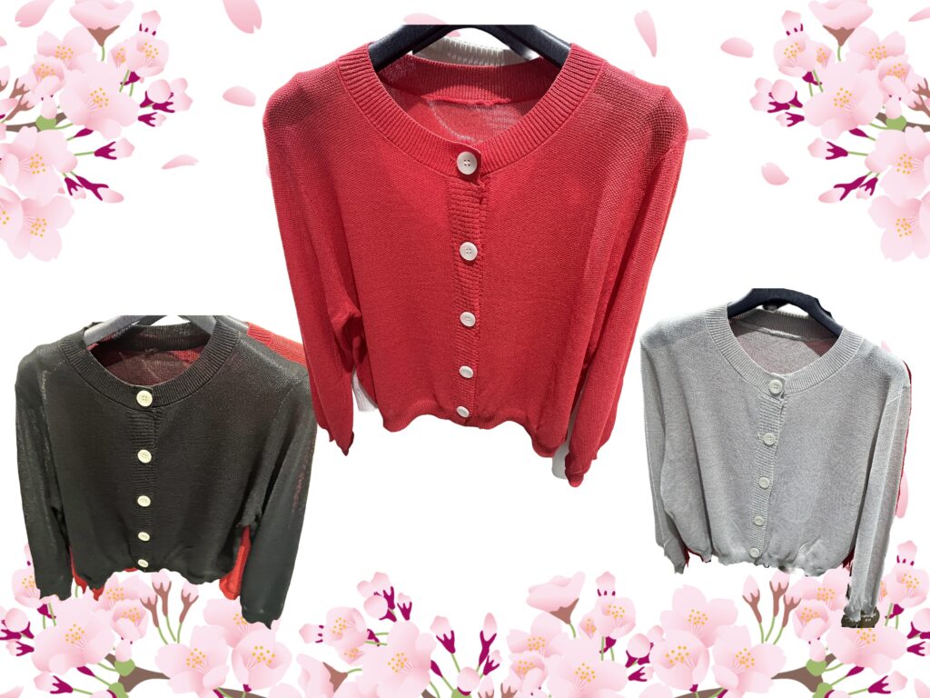 丸ボタン丸首カーディガン